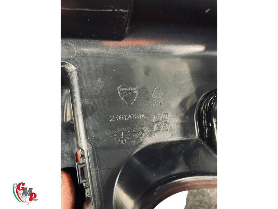 Plastique Dessous Batterie - Ducati