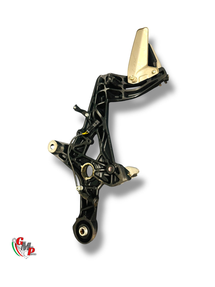 Platine Repose pied droite - Ducati