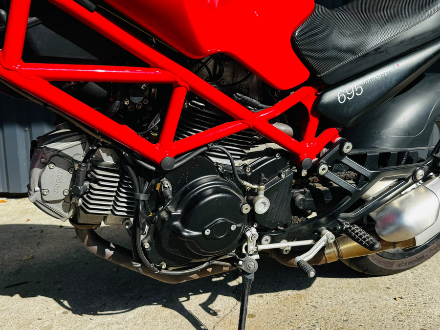 Ducati Monster 695 5400kms