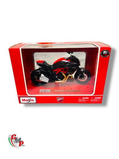 Miniature Maisto Ducati Diavel 1200 NEUVE