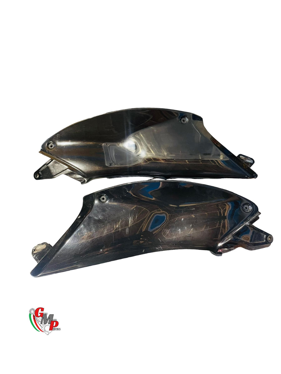 Paire de Dessous de Réservoir en Métal Noir - Ducati