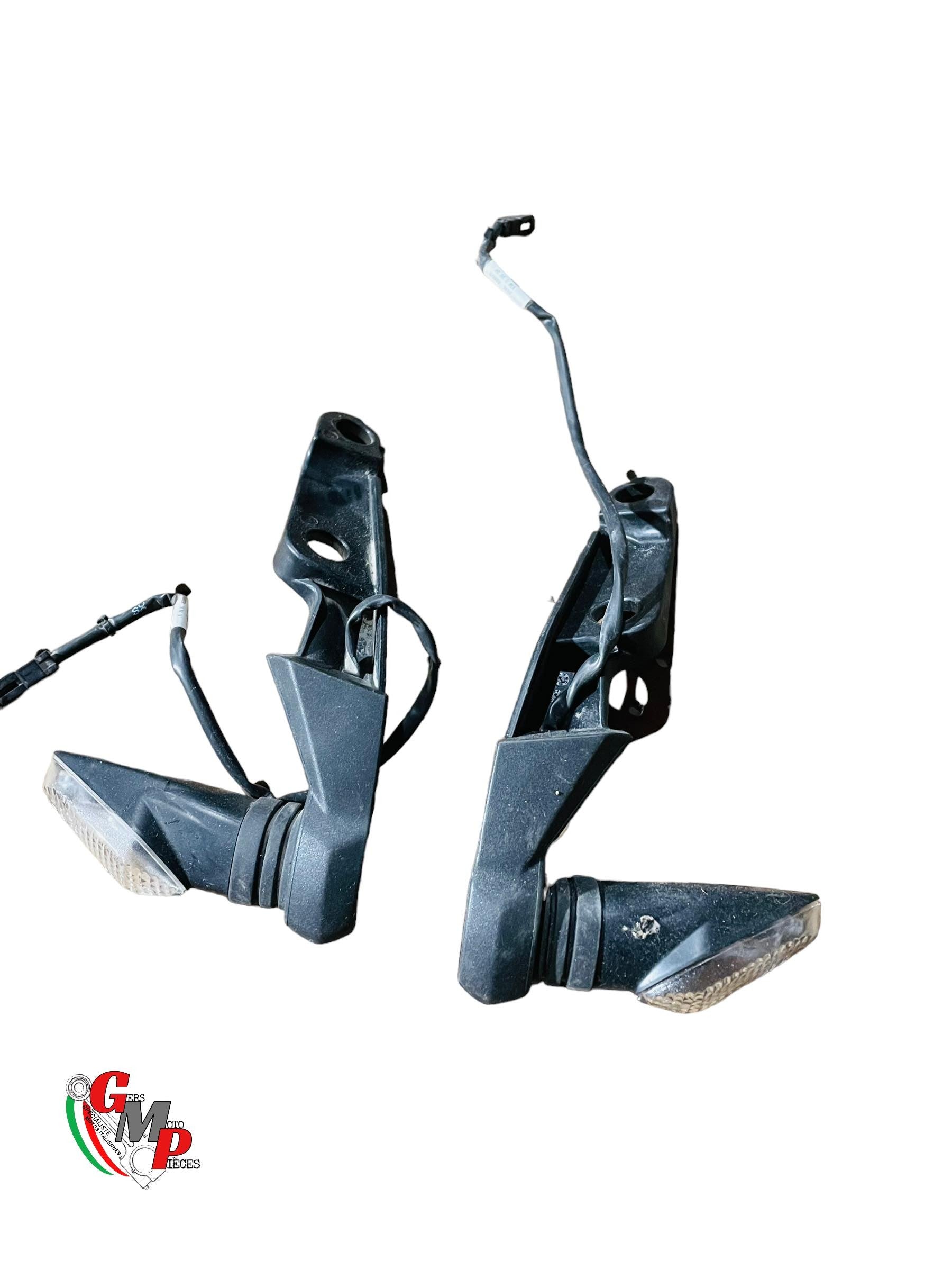 Paire Clignotants Arrière avec Supports - Ducati