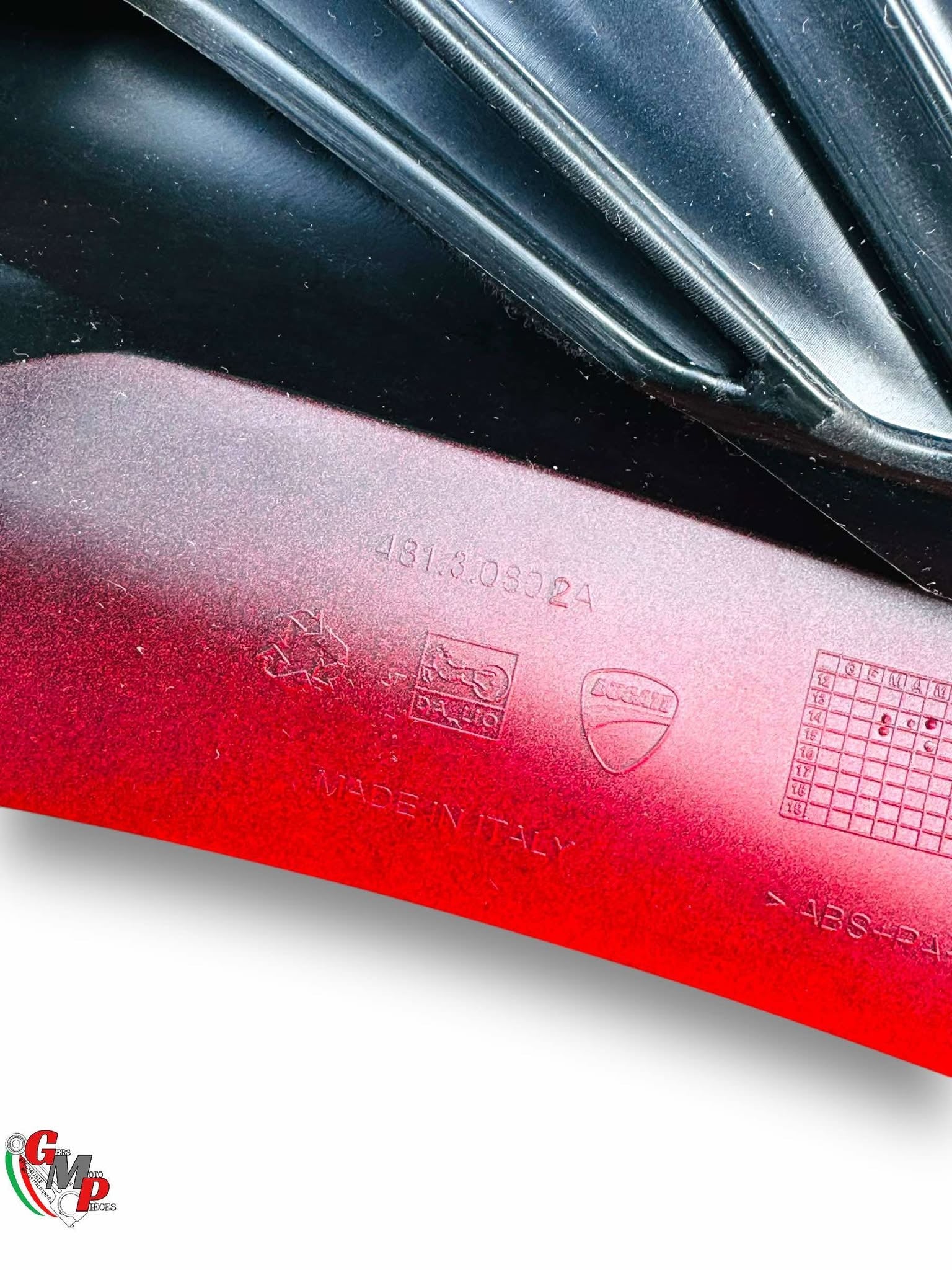Tête De Fourche Carénage Face Avant Rouge - Ducati