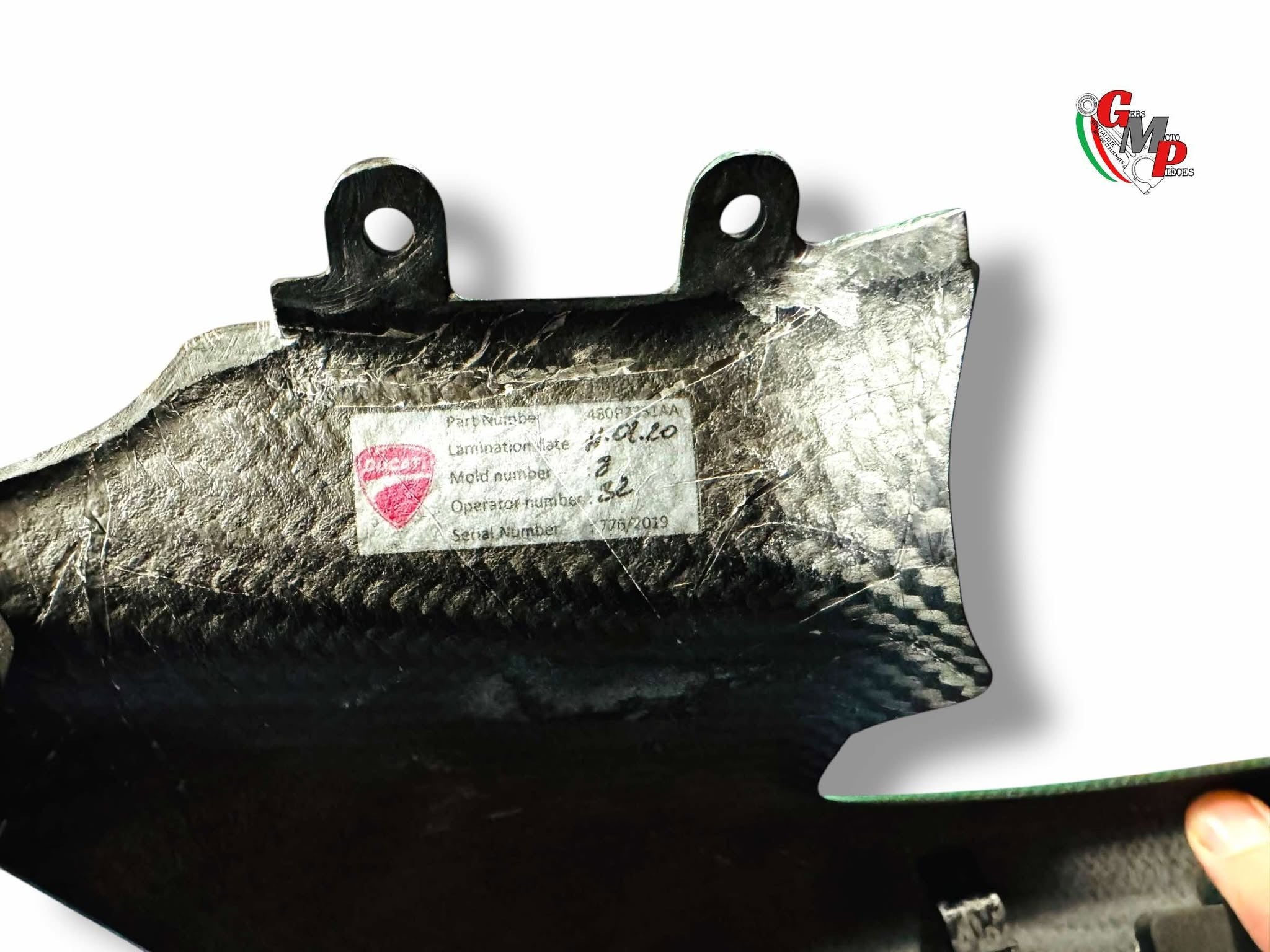 Cache Carbone Gauche NEUF - Ducati