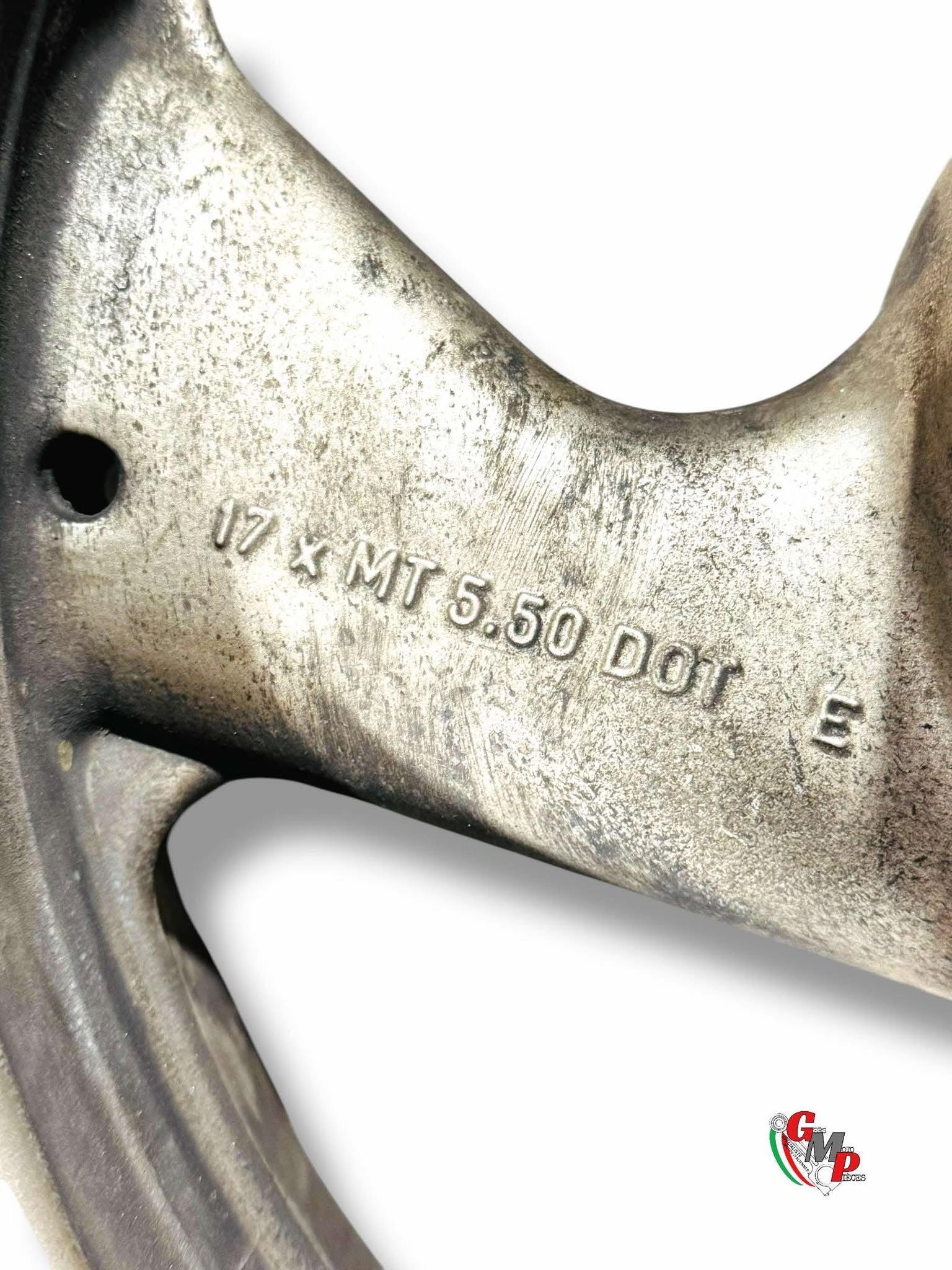 Jante Arrière 3 branches en 5.5 - Ducati