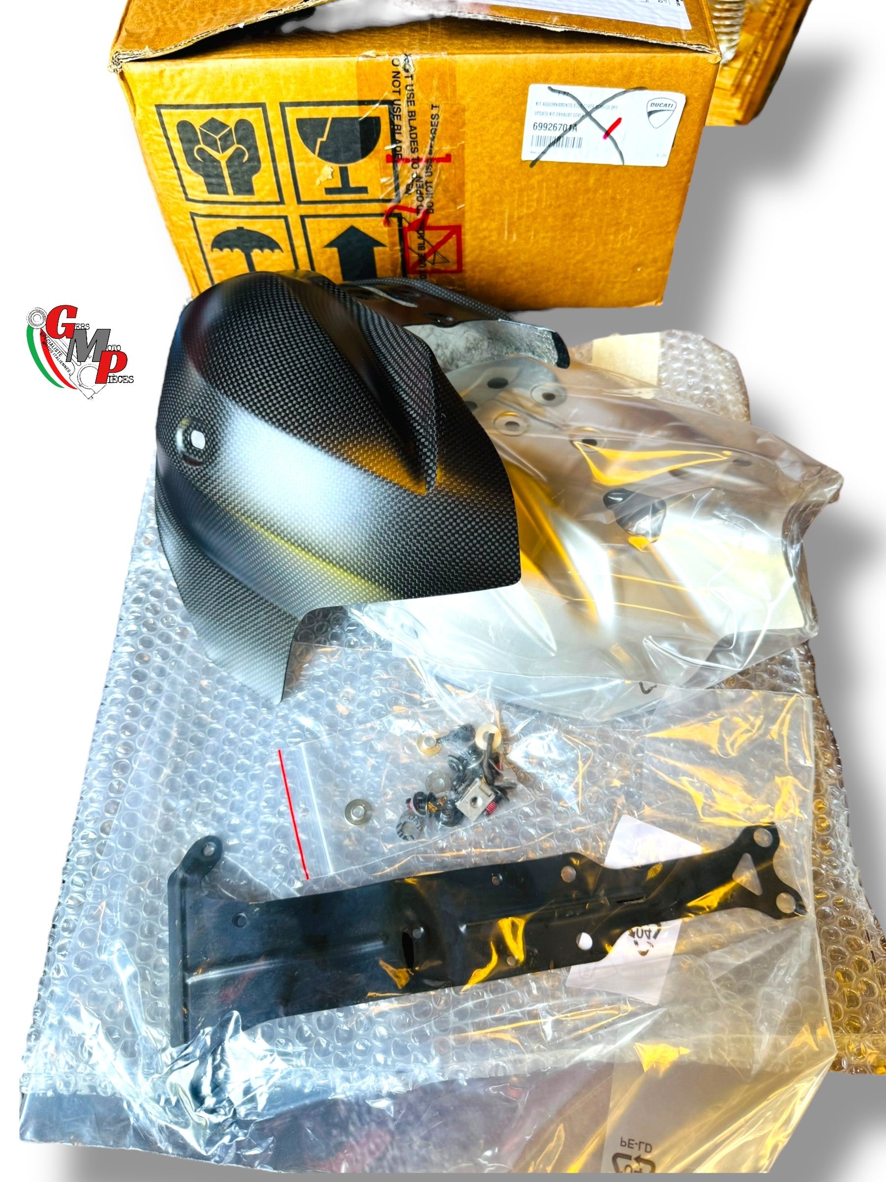 Kit Cache Ligne Echappement Carbone NEUF - Ducati