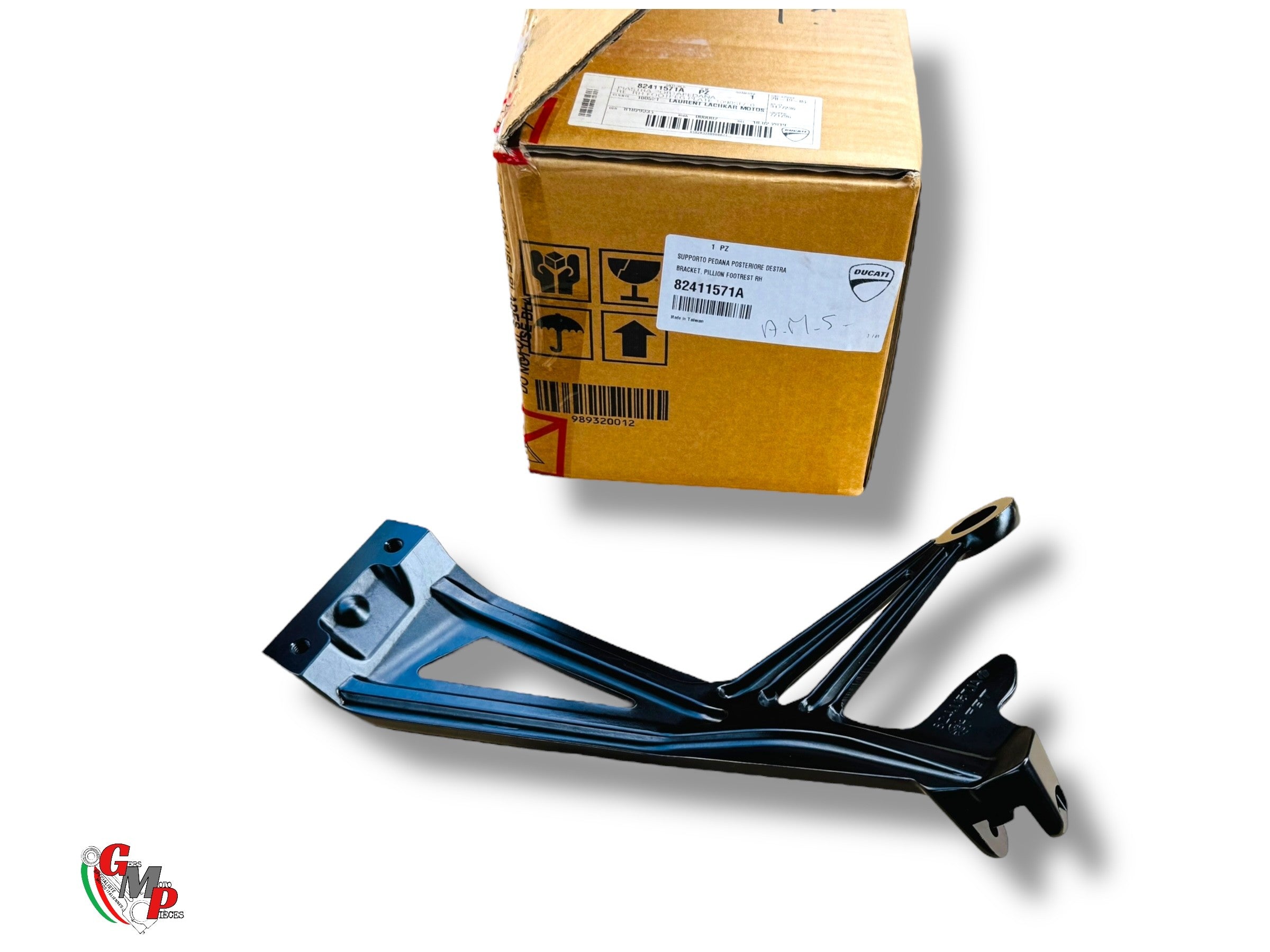 Platine repose pied passager droite NEUF - Ducati