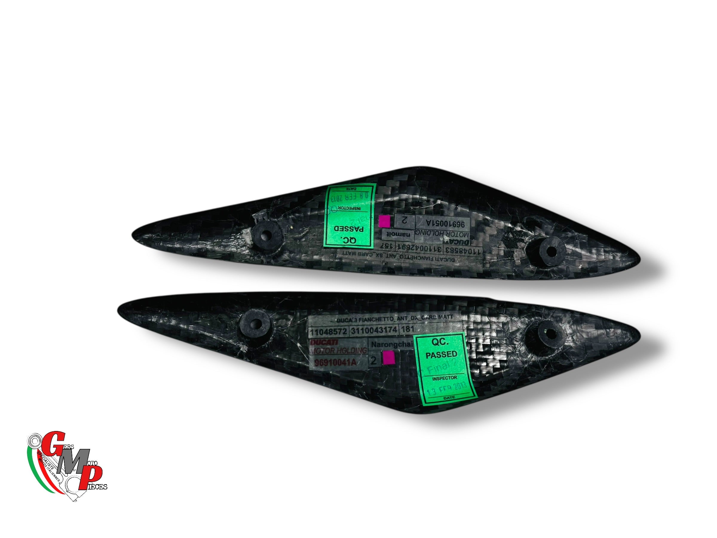 Paire Cache Latéraux Avant Carbone NEUF - Ducati Performance