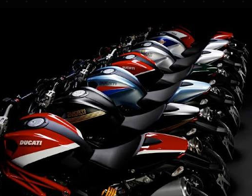 Carénage Réservoir Droit Mach 1 - Ducati