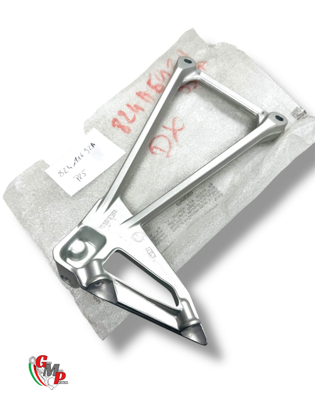 Platine Repose Pieds Arriere Droit NEUVE - Ducati