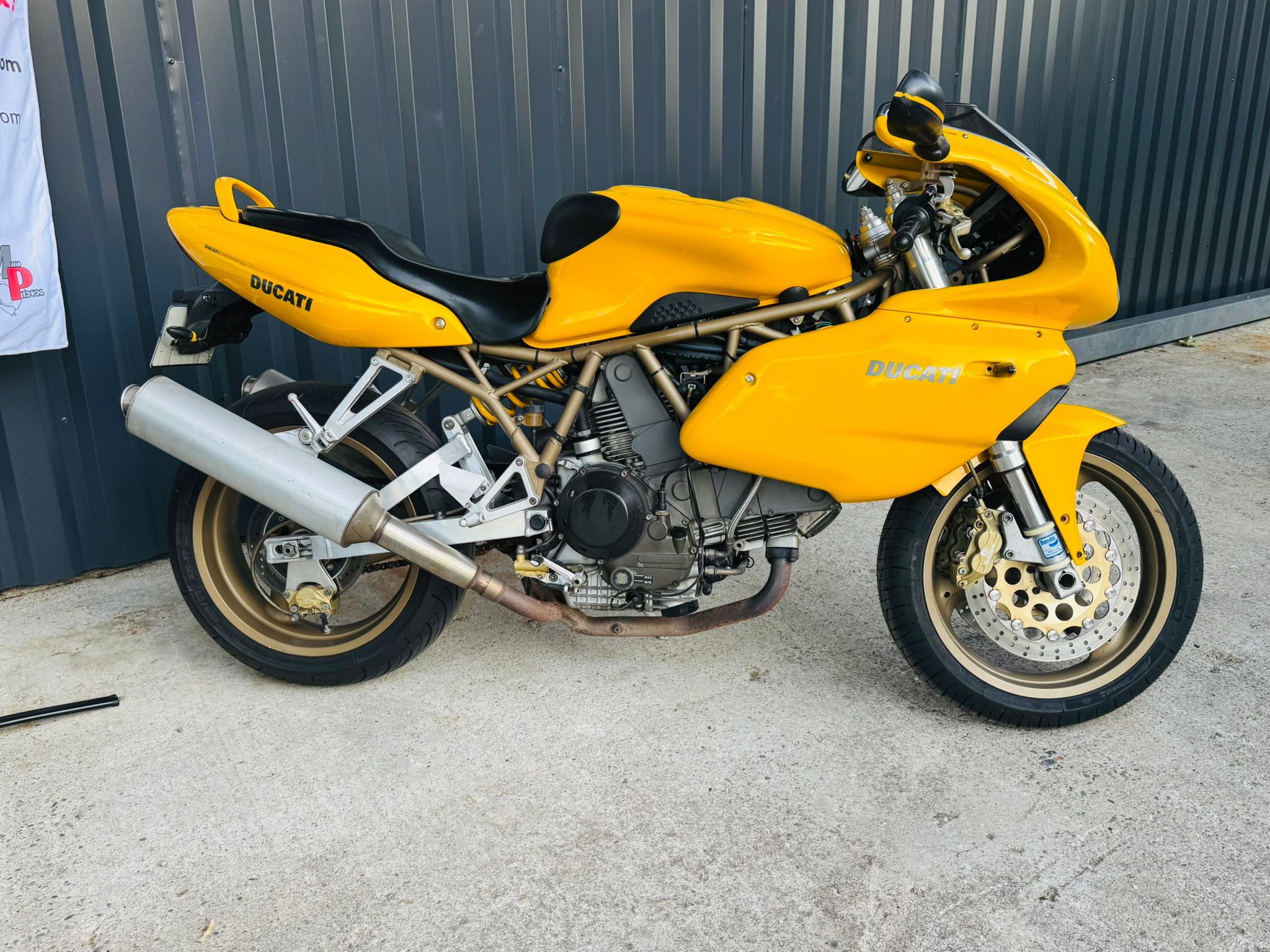 Ducati Supersport IE 900 1999