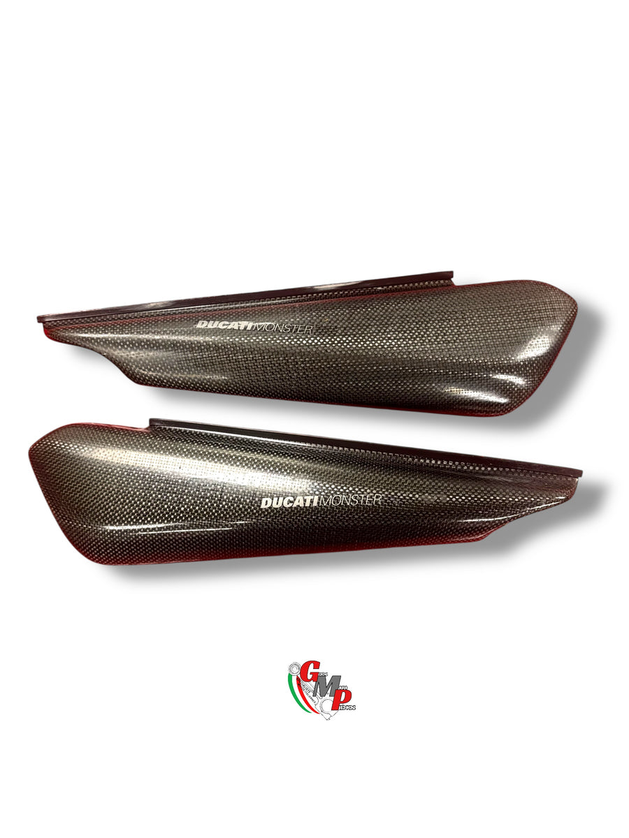 Cache sous selle carbone - Ducati