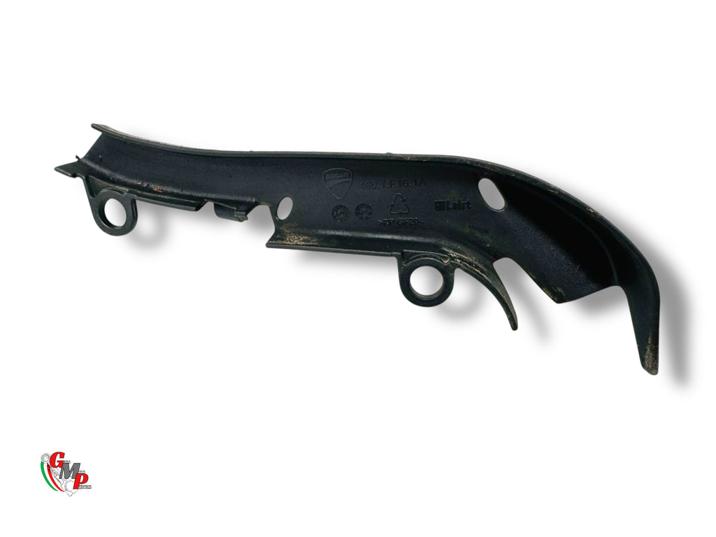 Passage durite sur monobras - Ducati