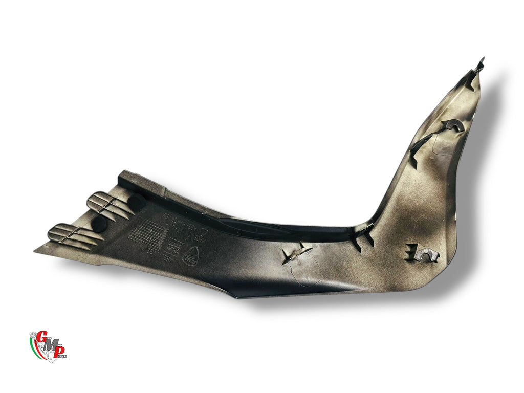 Flan carénage sous selle droite - Ducati
