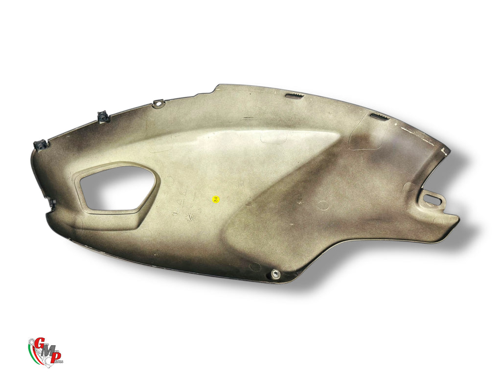 Carénage de réservoir droit noir - Ducati