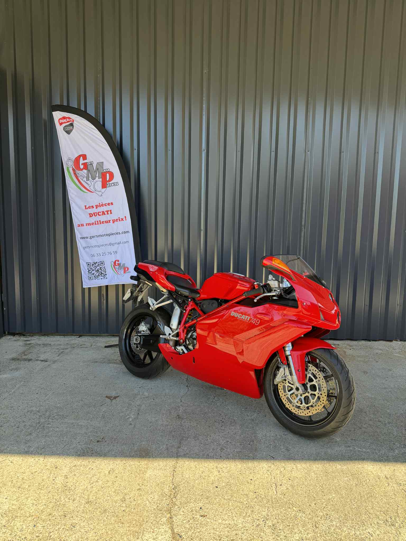 Ducati Superbike 749 2005
