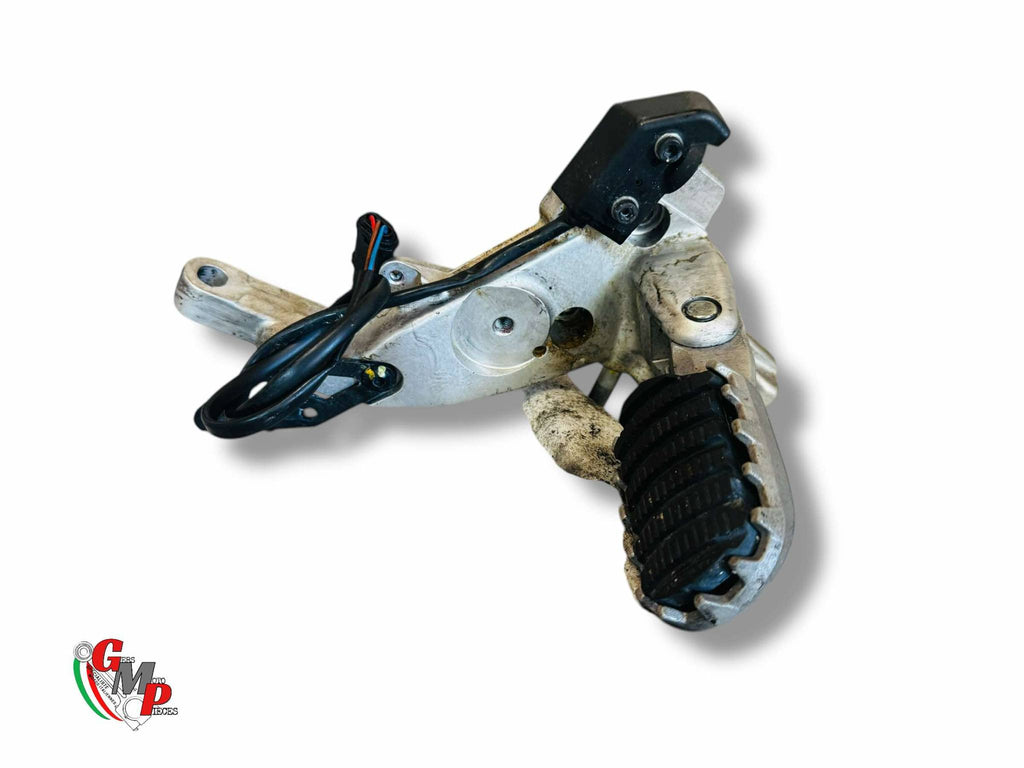 Repose pieds avant droit - Ducati